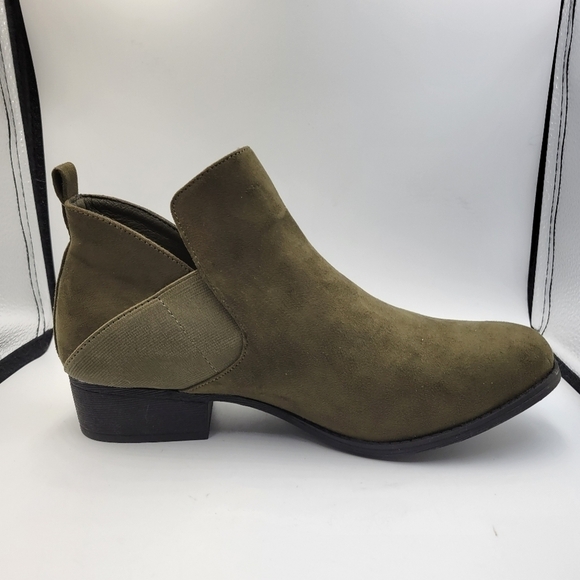 Mia Amore Lourie Bootie in Olive Green Sz 8.5 - Picture 9 of 10
